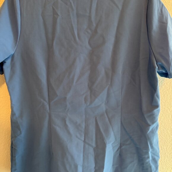 Figs light blue Scrub top Technical Collection - Picture 7 of 7